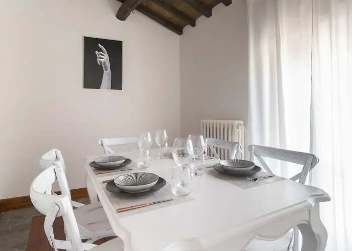 Daire Italianway Collection - Barberini Elegantia Roma